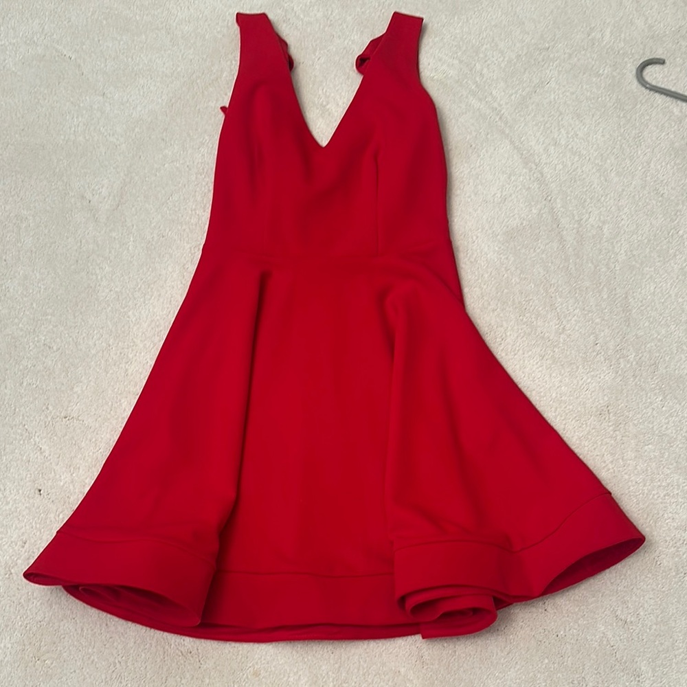 Elegant Red Sleeveless Dress